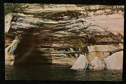 Rainbow Cave in Munising in Michigan’s Upper Peninsula - Vintage Cave Postcard