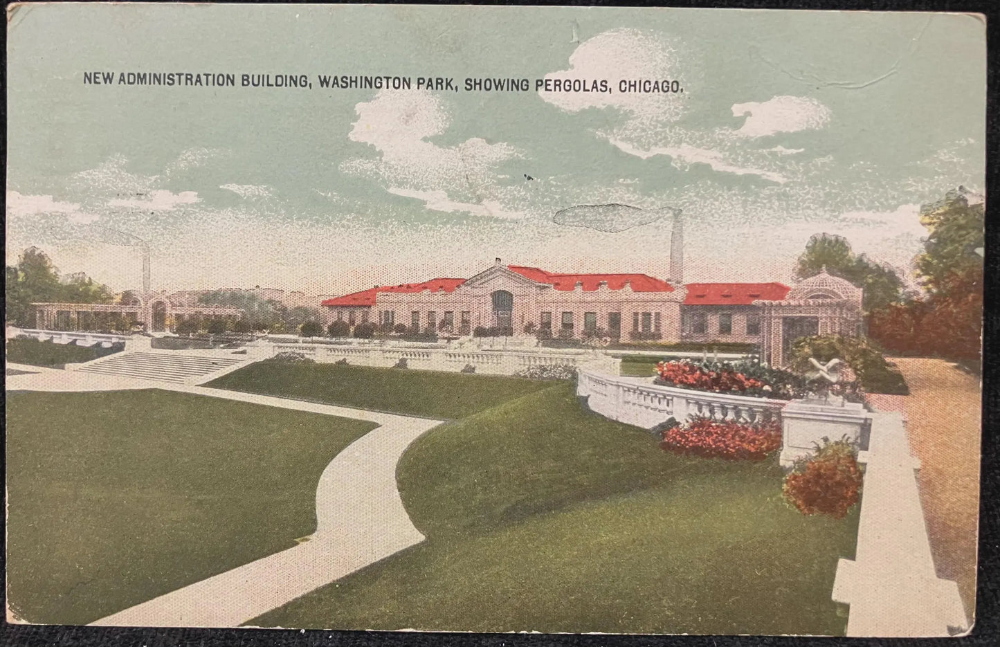 New Administration Building, Washington Park, Showing Pergolas, Chicago - Illinois - Vintage Park Postcard