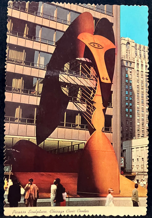 Picasso Sculpture, Chicago Civic Center - Vintage Postcard