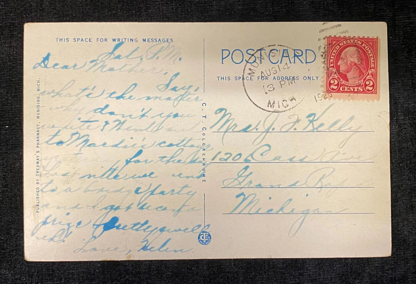 Beach Inn, Munising, Michigan - Vintage Michigan Post Card - Vintage Michigan Upper Penninsula Postcard