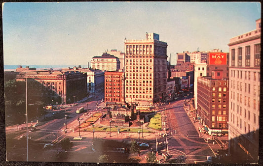 Public Square in Cleveland, Ohio - Vintage Postcard