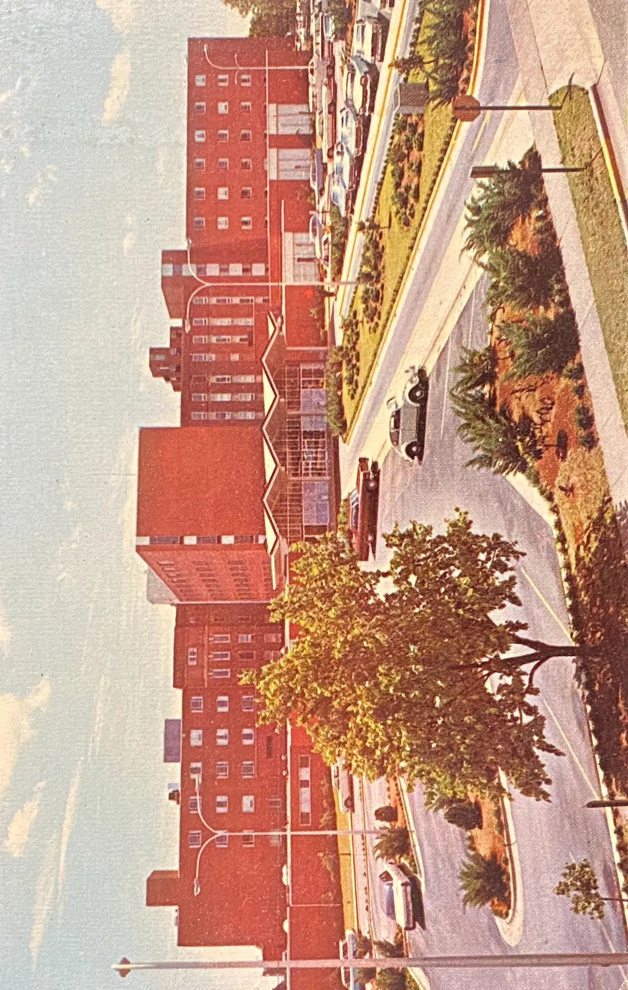 The Medical Center, Columbus, Georgia - Vintage Postcard