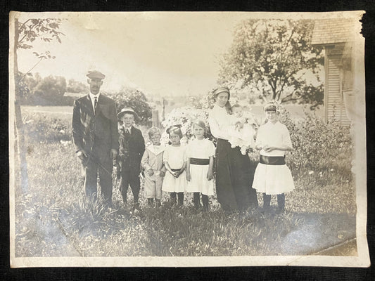 Early 20th Century Farm Family with 6 Children in Photo - American Farm Life Photography