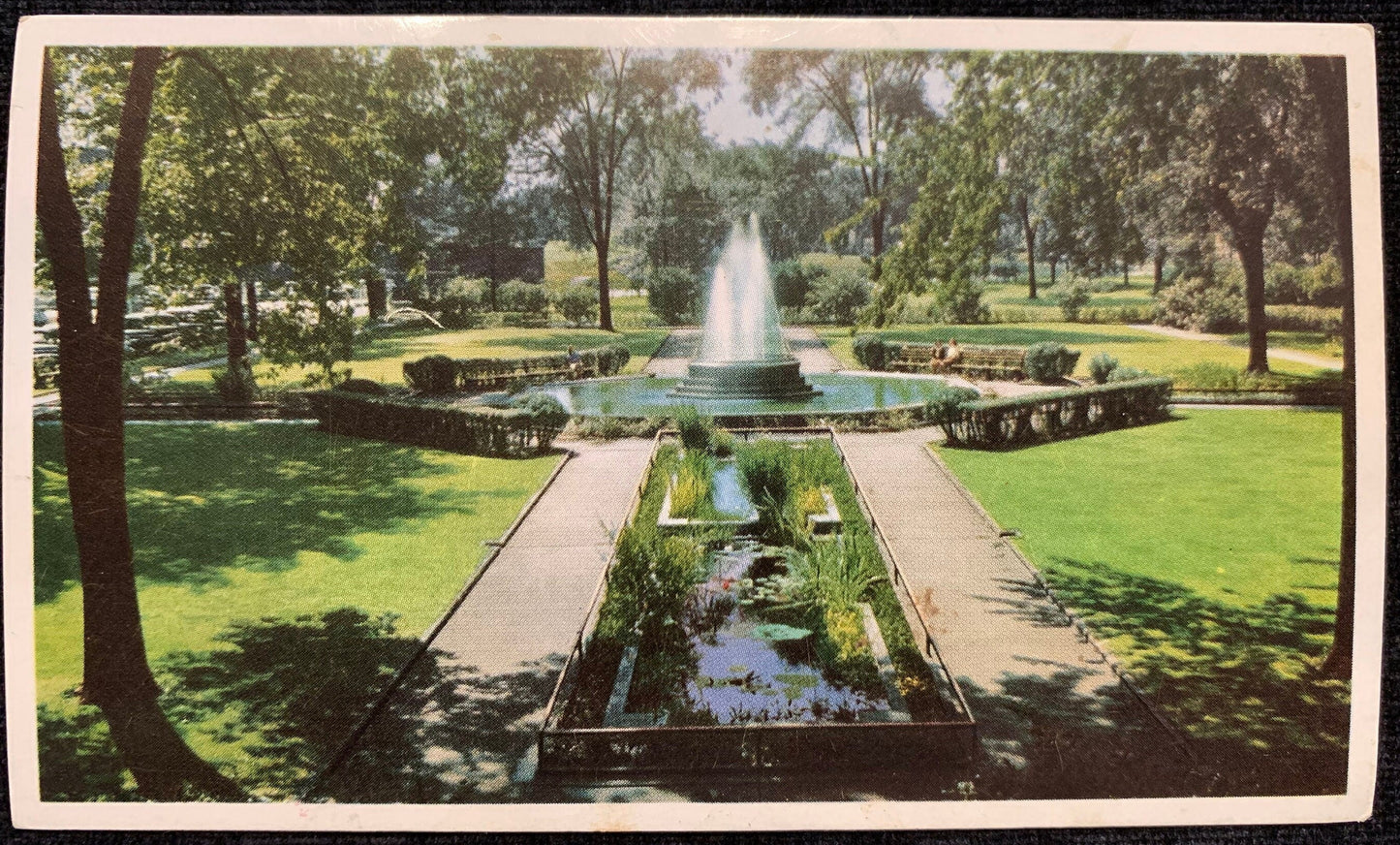 Kellogg Park and Fountain, Battle Creek, Michigan MI Vintage Postcard