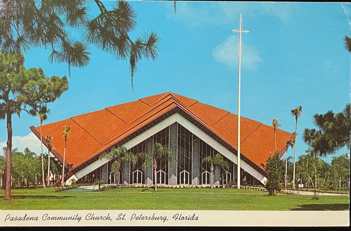 Pasadena Community Church, St. Petersburg, Florida - Vintage Postcard