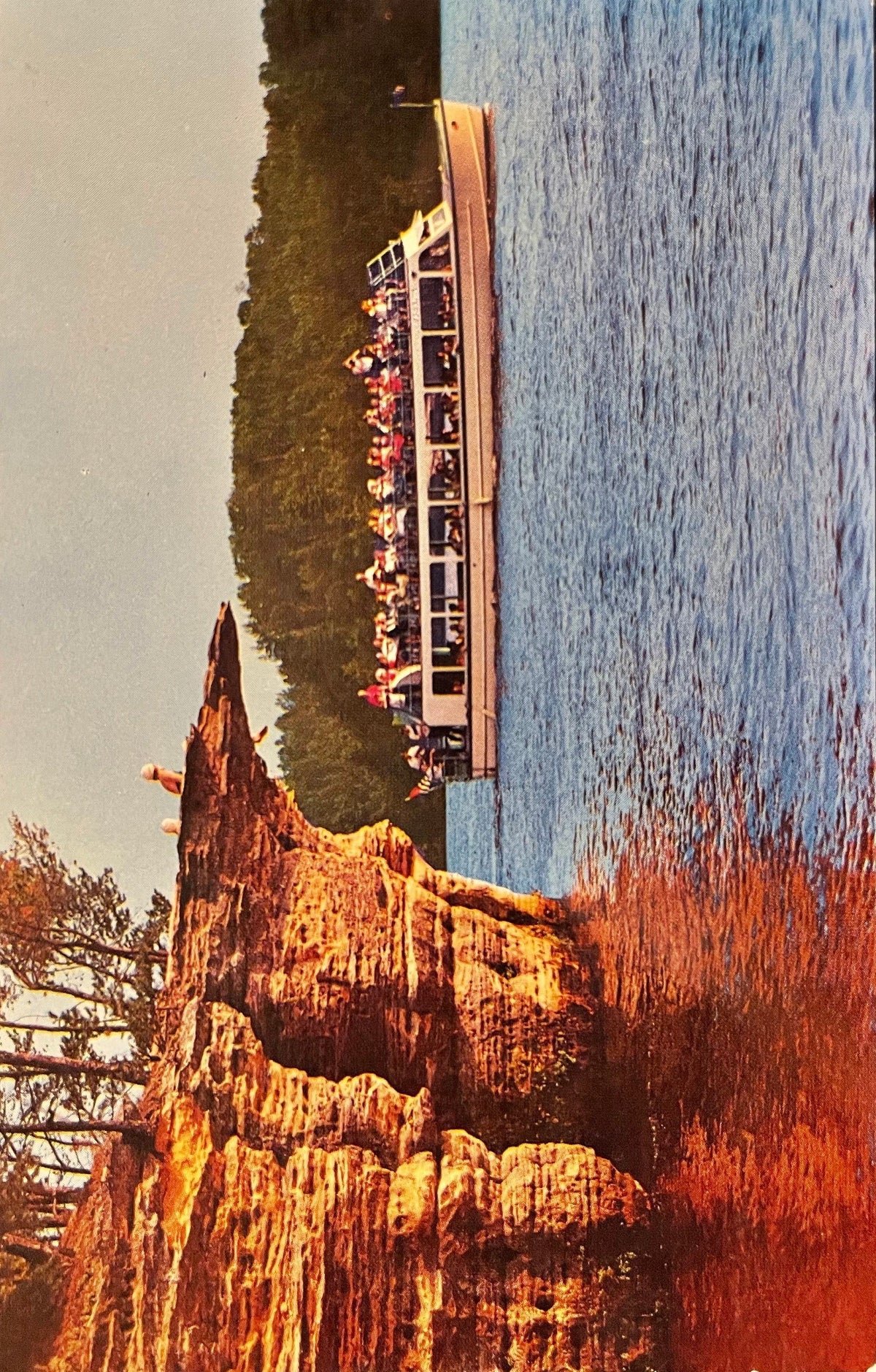 The Swallow's Nest Riverview Boat Line, Upper Dells - Wisconsin Dells, Wisconsin - Vintage Postcard