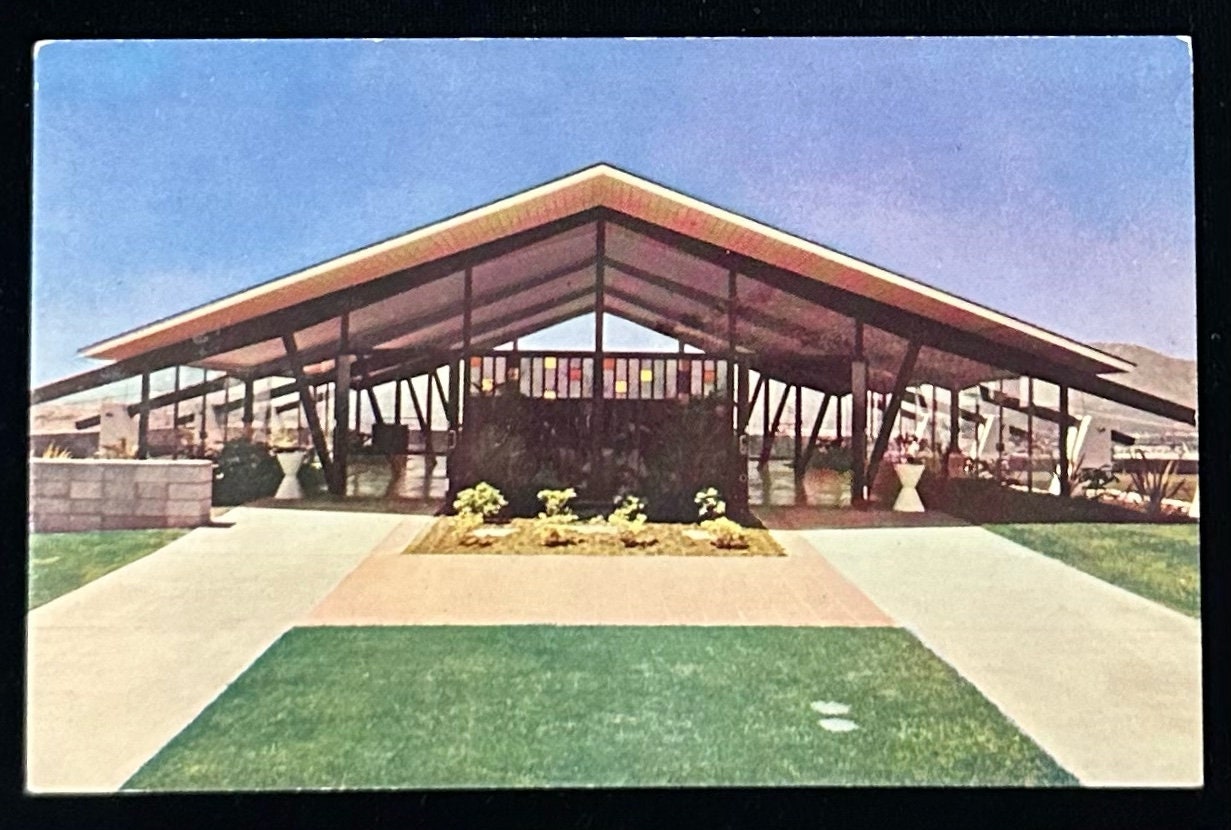 Rose Hills Memorial Park Sky Church, San Gabriel Valley, California - Vintage Postcard