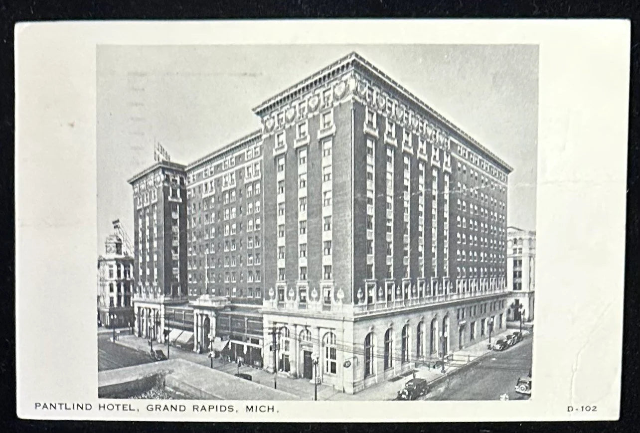 Pantlind Hotel, Grand Rapids, Michigan - Vintage Postcard