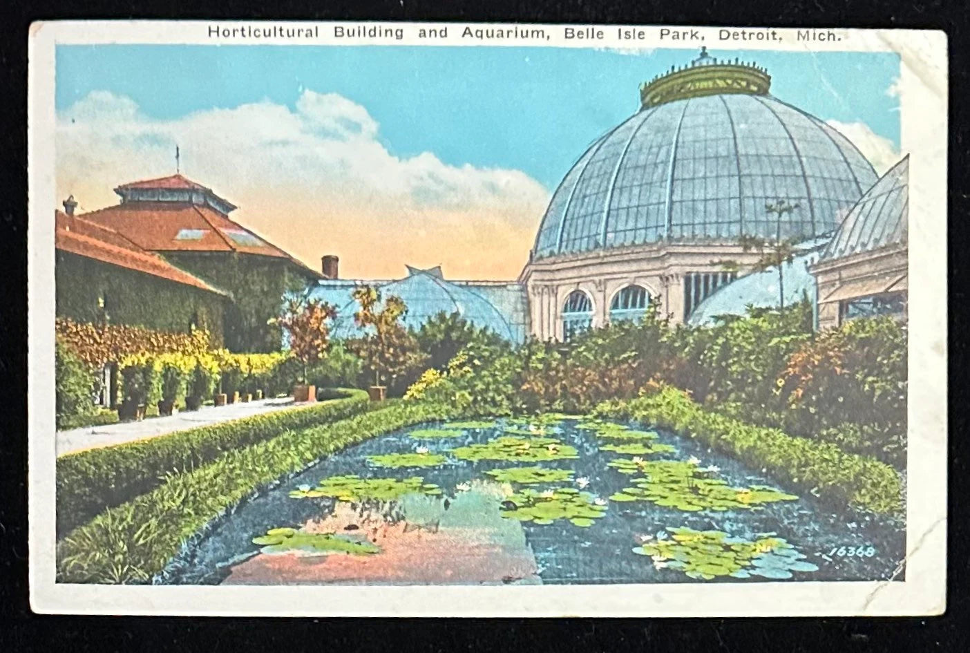 Horticultural Building and Aquarium, Belle Isle Park, Detroit, Michigan - Vintage Postcard