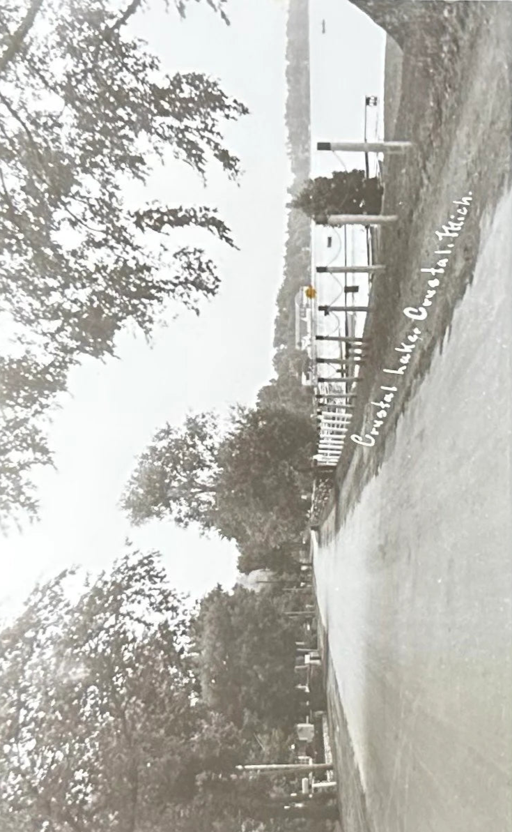 Crystal Lake, Crystal, Michigan - Vintage Postcard