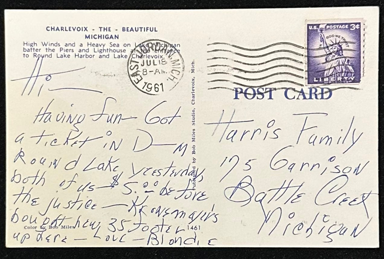 Charlevoix- The Beautiful Michigan - Vintage Postcard