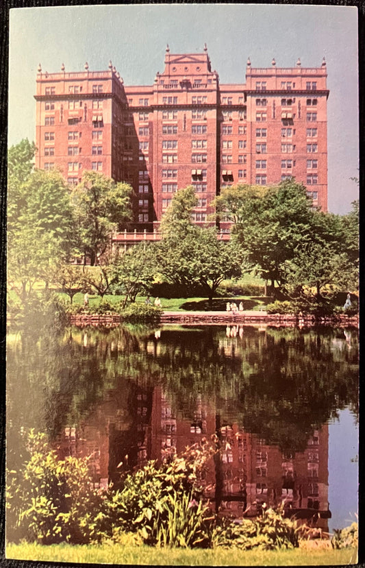 Wade Park Manor Hotel - Cleveland, Ohio -  Vintage Postcard of Hotel Wade Park Manor