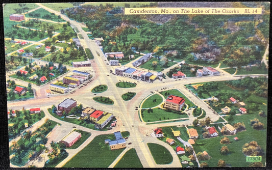 Camdenton, Missouri, On The Lake of The Ozarks - Linen Postcard