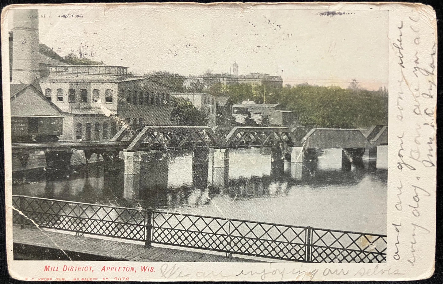 Mill District, Appleton, Wisconsin - Vintage Postcard