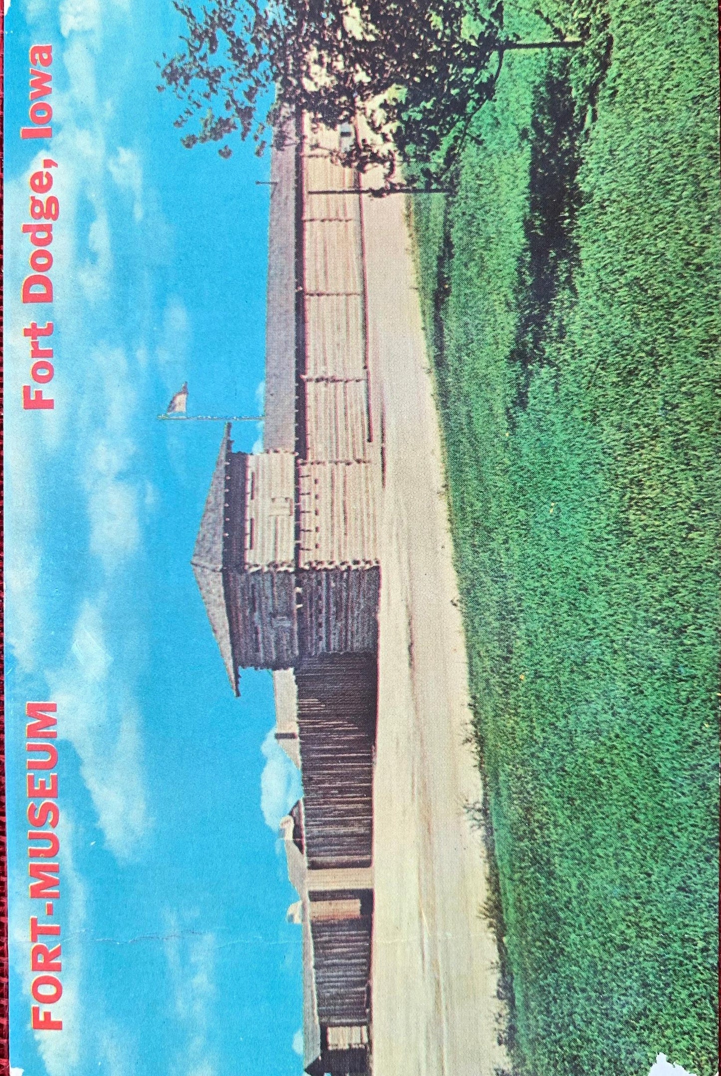 Fort-Museum, Fort-Dodge, Iowa IA Vintage Postcard