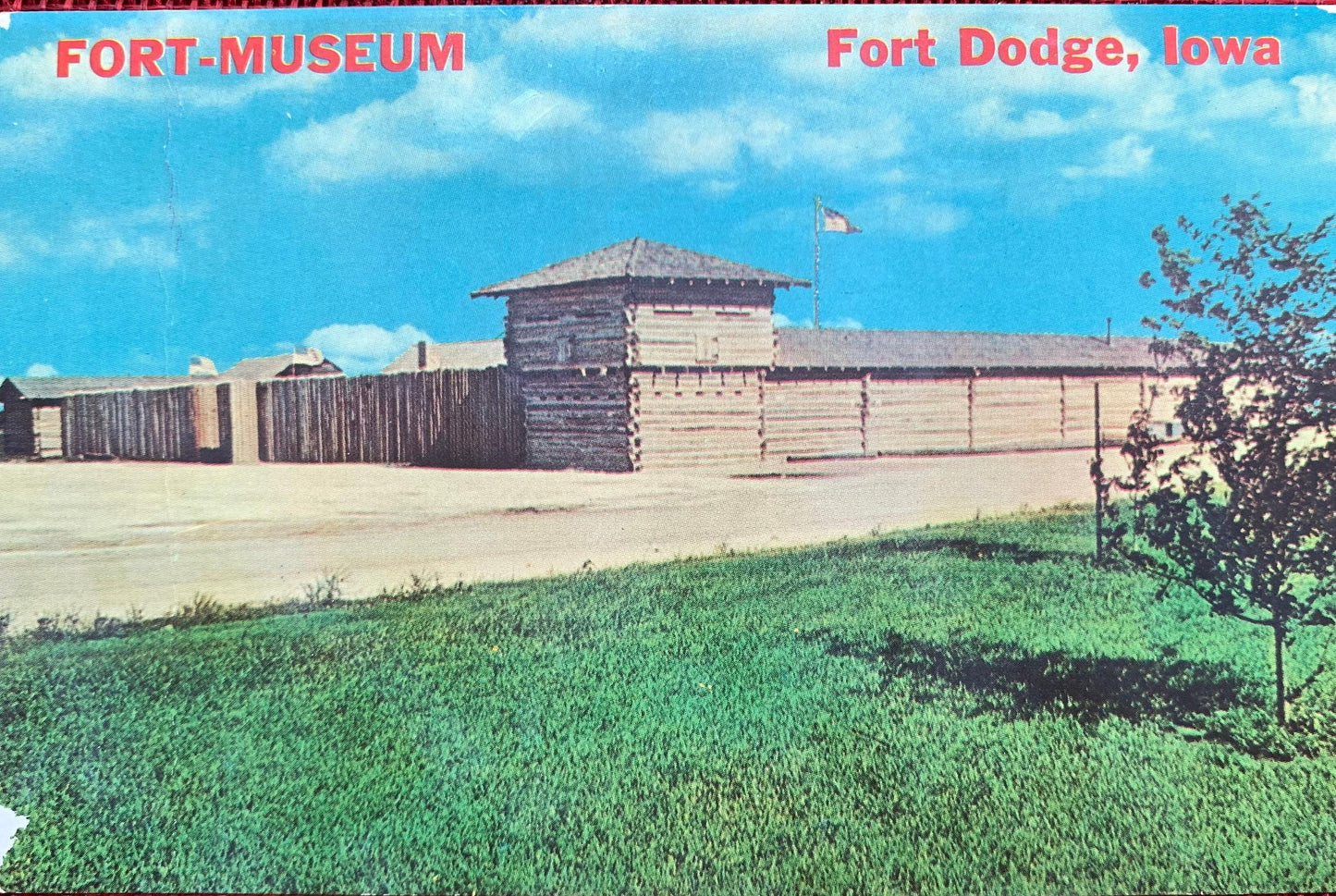 Fort-Museum, Fort-Dodge, Iowa IA Vintage Postcard