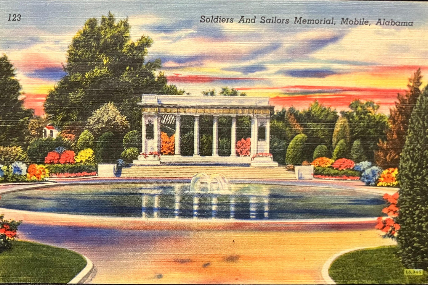 Soldiers And Sailors Memorial - Mobile, Alabama - Photo by Overbey Studio - Veteran Postcard - 1940s Linen Postcard