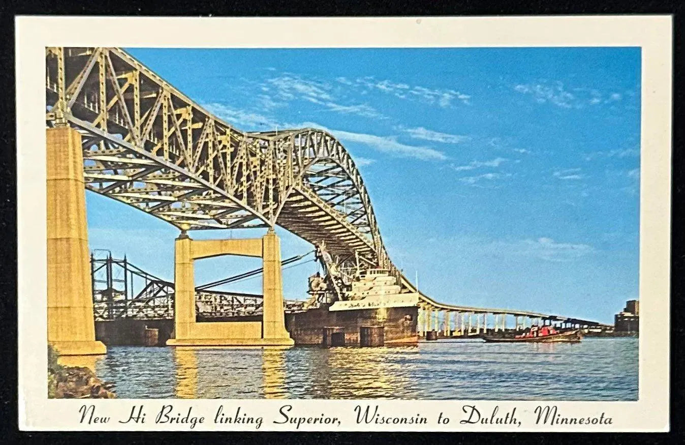 New Hi Bridge linking Superior, Wisconsin to Duluth, Minnesota - Vintage Postcard