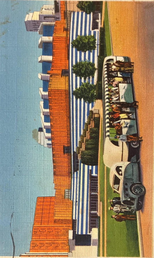 Intra-Mural Bus with Hall of Science in Background, Chicago World's Fair - Vintage Science Fair Postcard