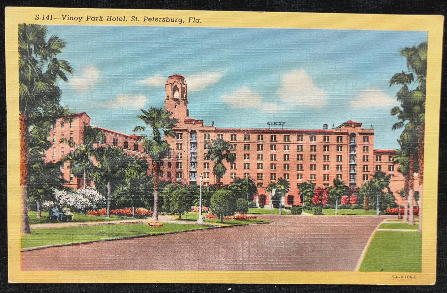 Vinoy Park Hotel, St. Petersburg, Florida - Vintage Hotel Postcard