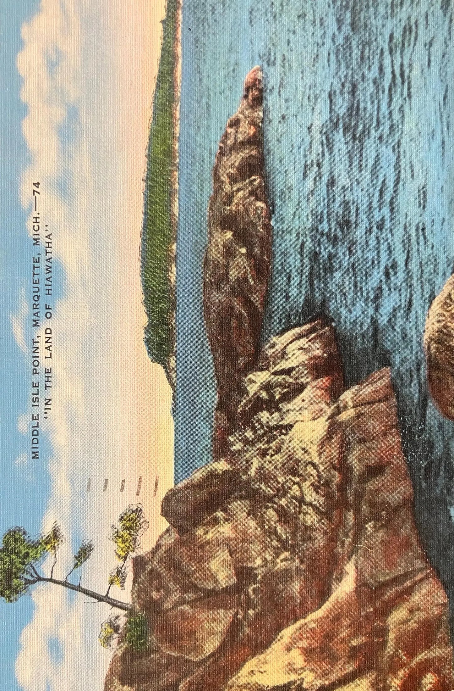 Middle Isle Point, Marquette, Michigan “In the Land of Hiawatha” - Vintage Lakeside Postcard