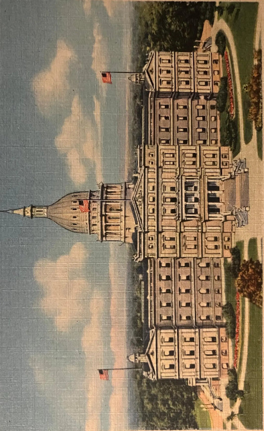 State Capitol, Lansing, Michigan - Vintage Postcard