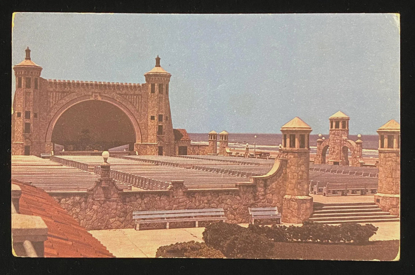 Band Shell, Daytona Beach, Florida - Vintage Architecture Postcard