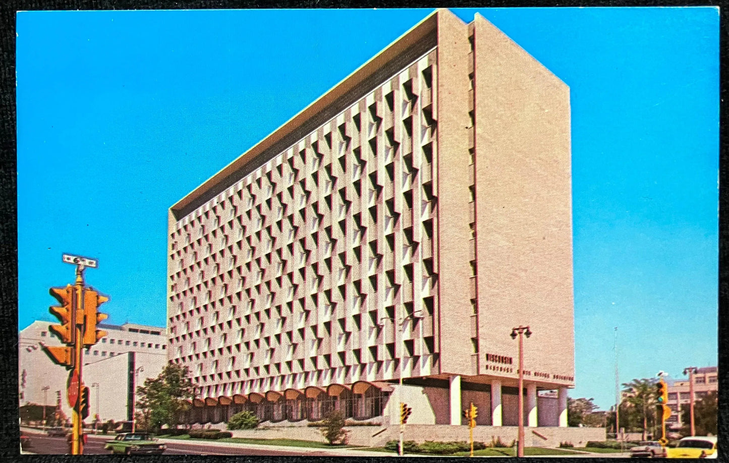 Wisconsin State Office Building in Milwaukee, Wisconsin - Vintage Postcard