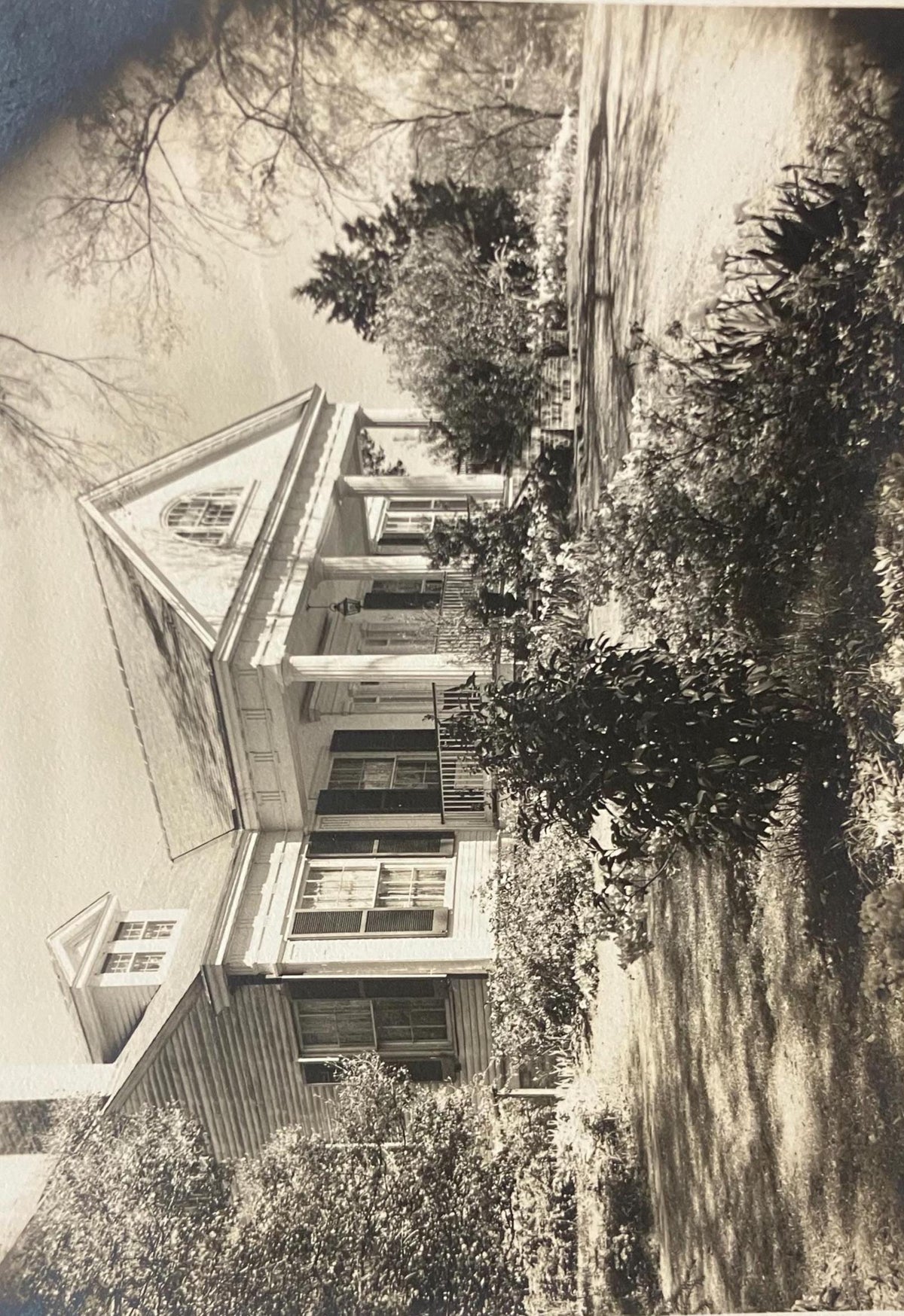The Burn, Natchez, Mississippi - Vintage Postcard