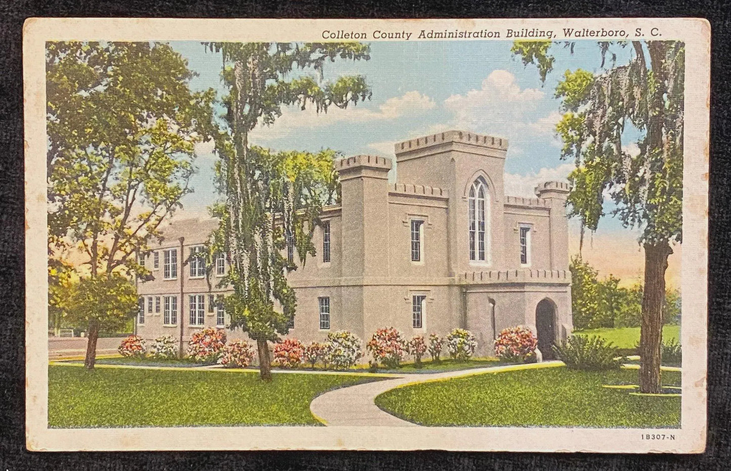 Colleton County Administration Building, Walterboro, South Carolina - Vintage Postcard