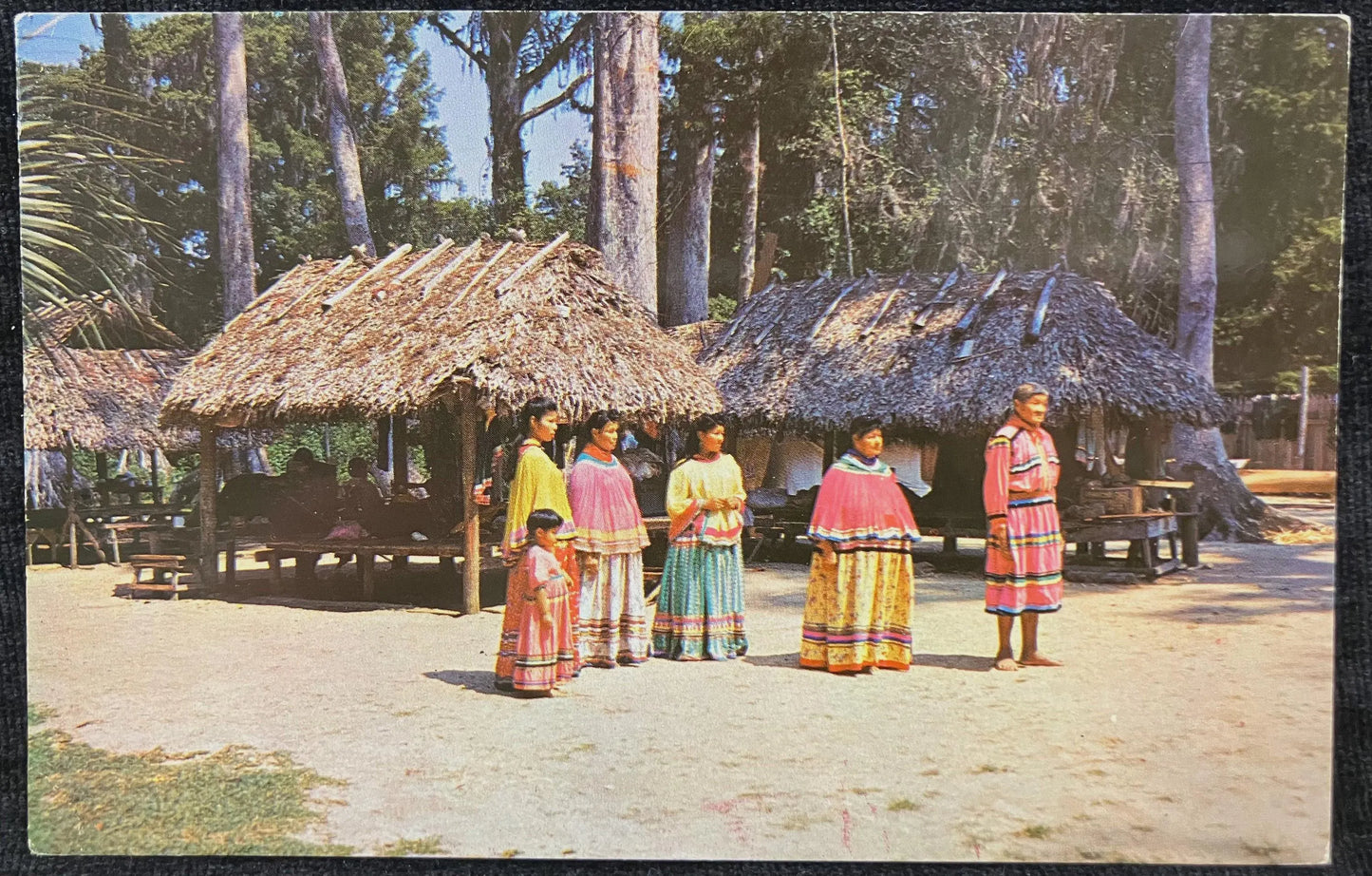 Seminole Indians at Ross Allen’s Reptile Institute - Silver Springs, Florida - Photo: H. W. Hannau - Vintage Postcard
