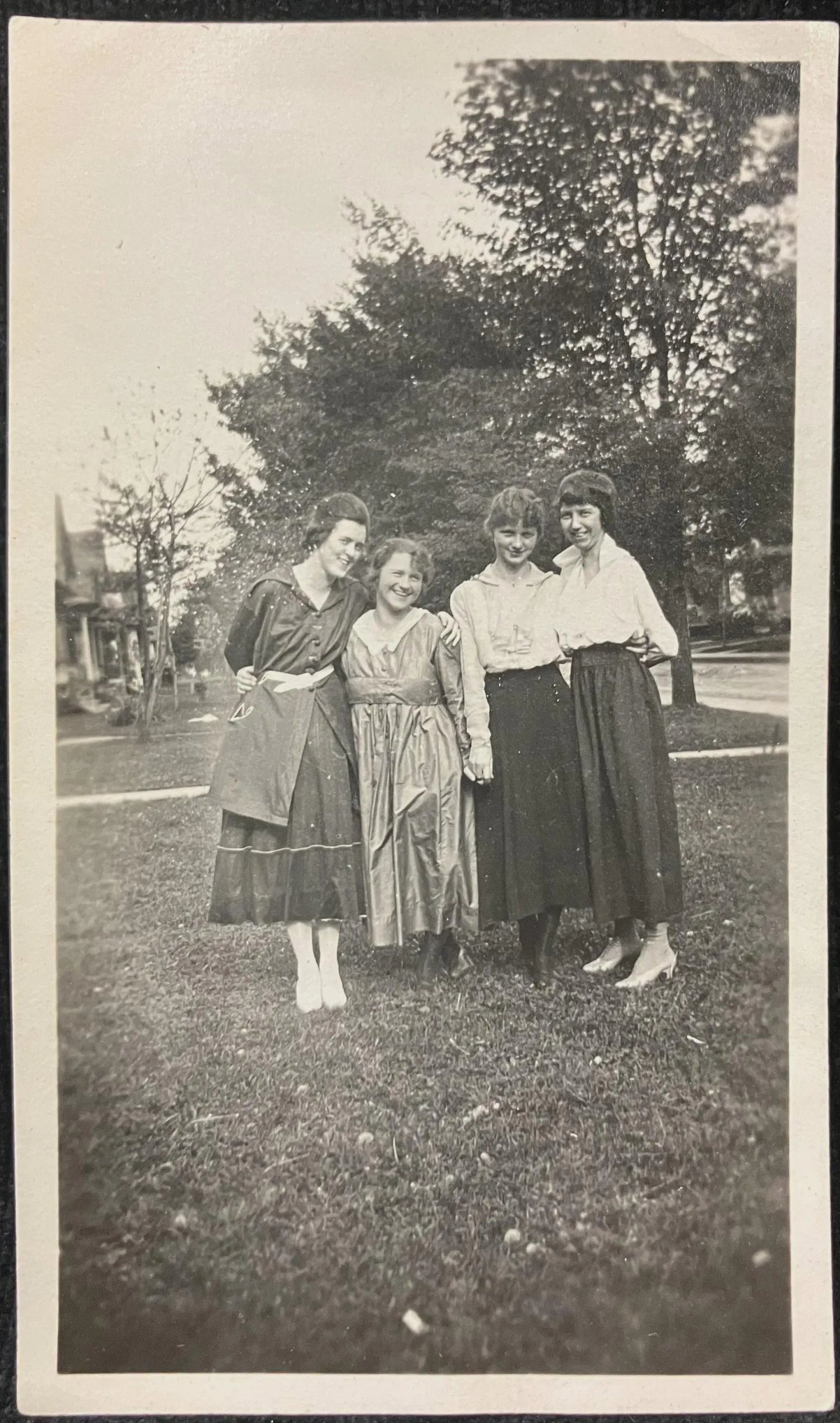 Photograph of Four Young Women in the late 1920s - Vintage Outdoor Casual Photo of 4 Girlfriends
