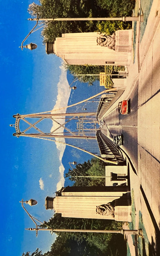 Stanley Park Entrance to the Lions Gate Bridge, Vancouver, B.C., Canada - Vintage Postcard