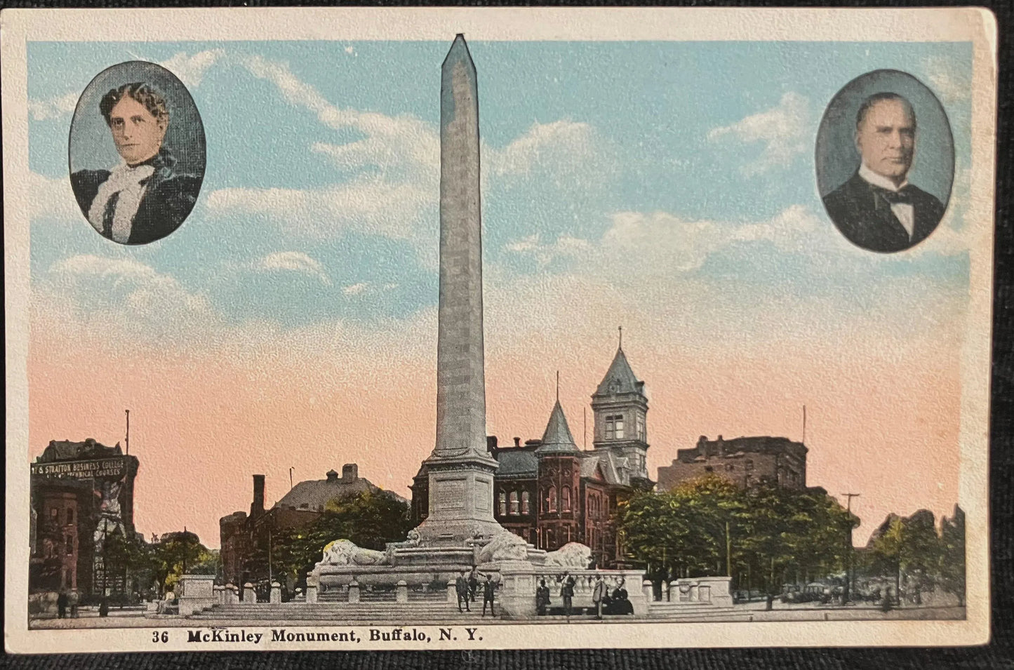 McKinley Monument, Buffalo, New York - Vintage Postcard
