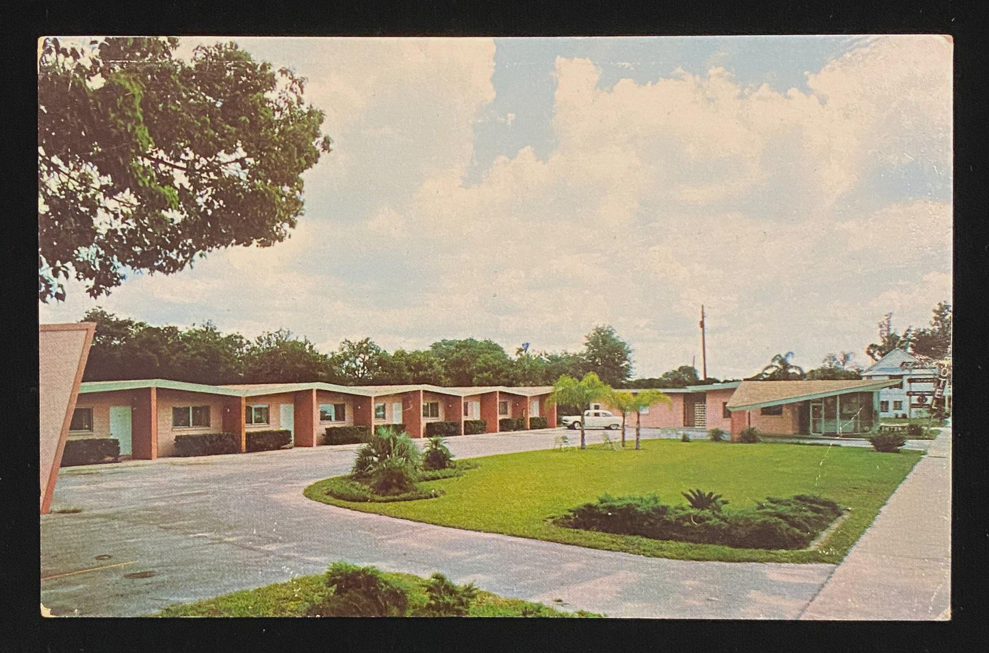 Silver Palms Hotel, Apopka, Florida - Vintage Postcard