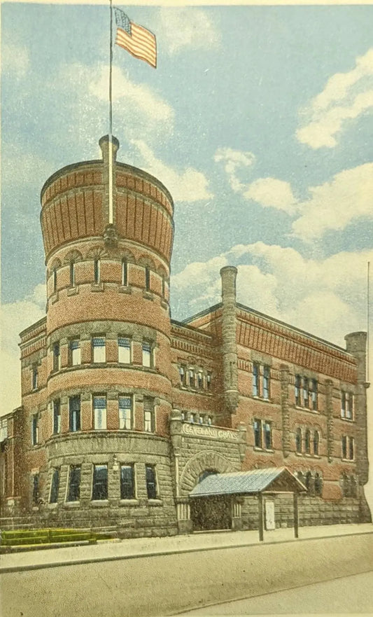 Grays Armory, Cleveland, Ohio - Vintage Postcard