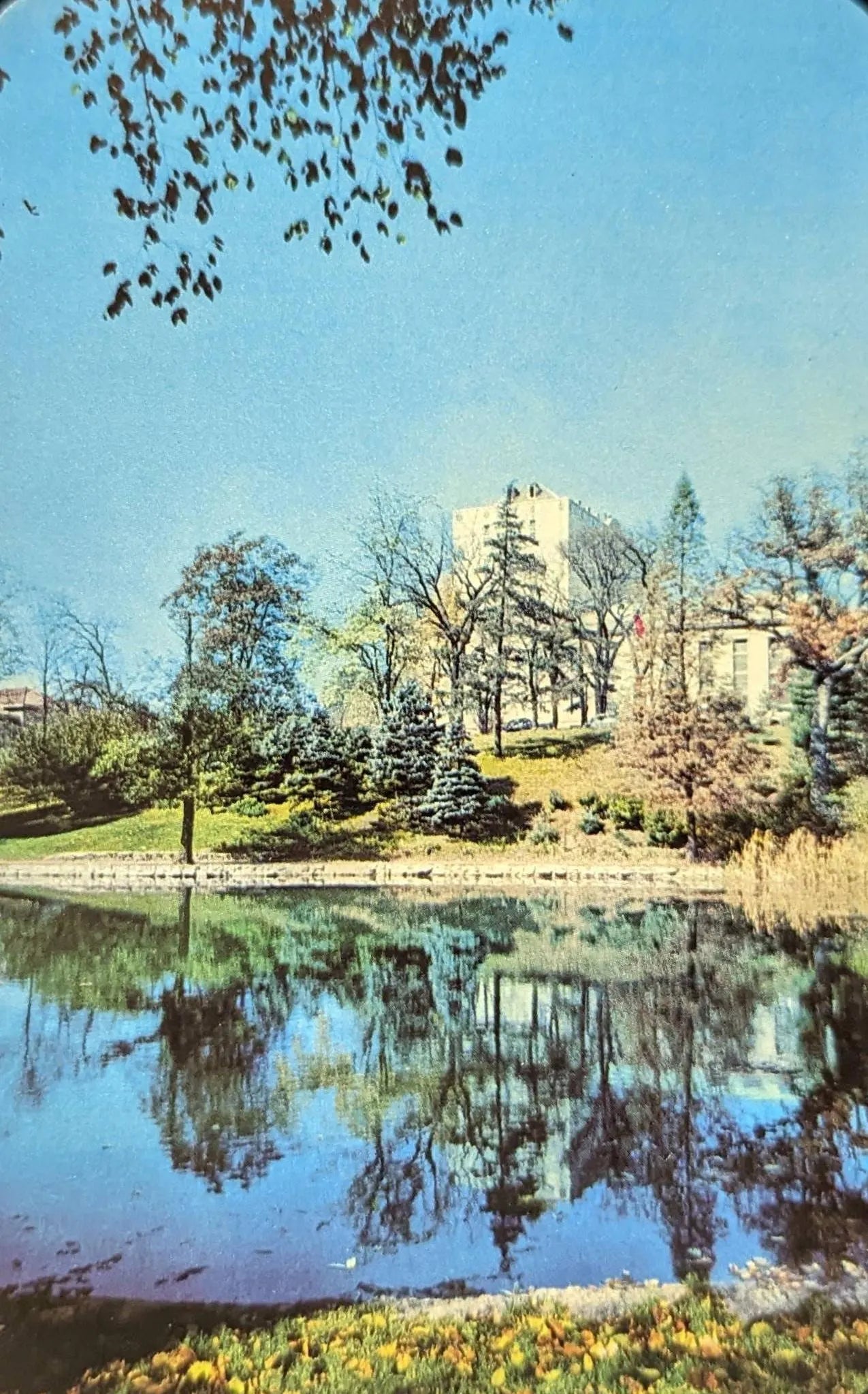 Ohio State University's William Oxley Thompson Memorial Library, Columbus, Ohio - Vintage Postcard