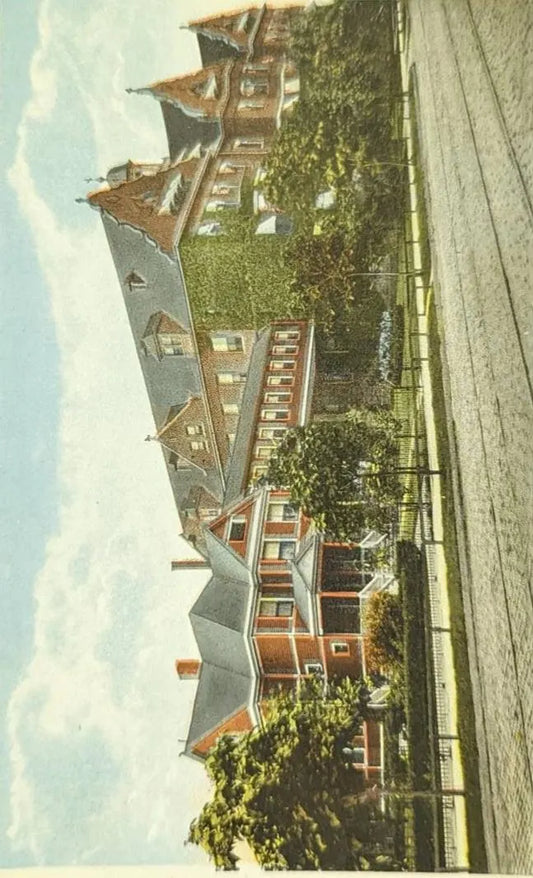 St. Alexis Hospital, Cleveland, Ohio - Vintage Postcard