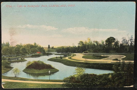 Lake in Rockefeller Park, Cleveland, Ohio - Vintage Postcard