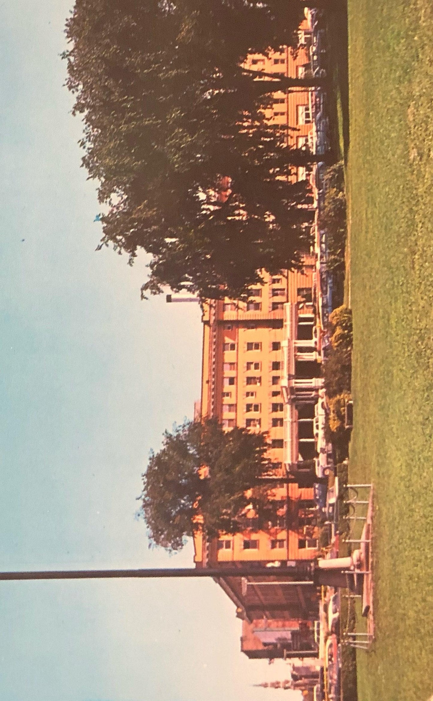 Wenonah Hotel, Bay City, Michigan - Vintage Postcard