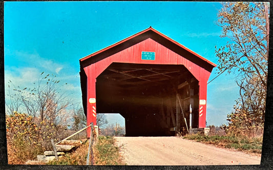 Old Raccoon Bridge in Putnam County, Indiana - Photo: Mitchell - Vintage Covered Bridge Postcard