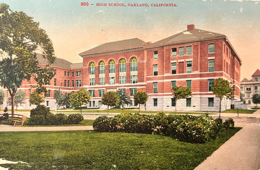 Public High School, Oakland, California in 1918. - Vintage California Postcard