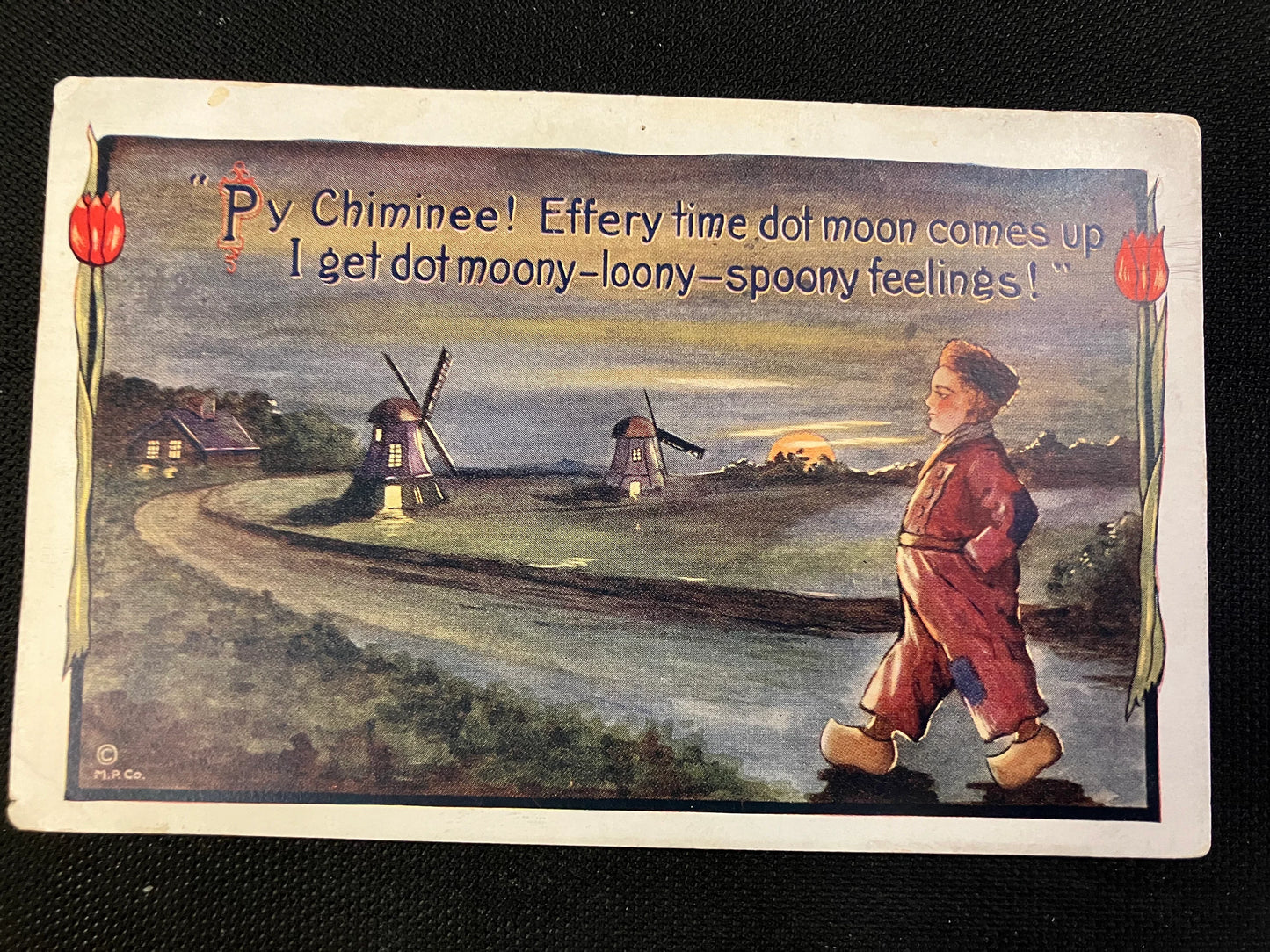 Py Chiminee! Effery time dot moon comes up I get dot moony-loony-spoony feelings! - Berlin Kids - Funny Vintage Postcard
