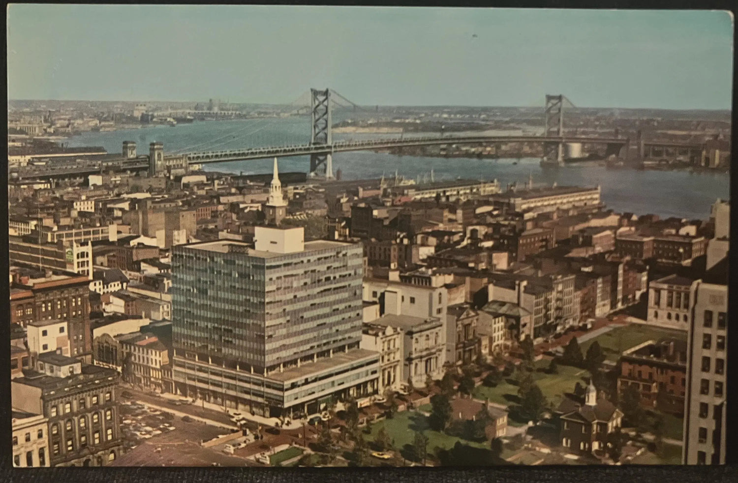 Philadelphia, Pennsylvania - Photo: Geo F. Jeans - Vintage Postcard