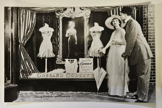 PR? & Description - RPPC - Chicago Newest Parisian Creations Museum of Science and Industry - Vintag