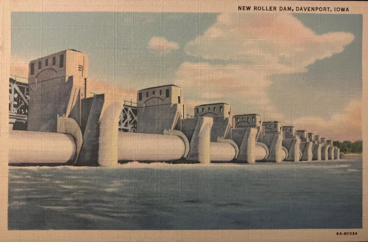 New Roller Dam - Davenport, Iowa - Vintage Postcard