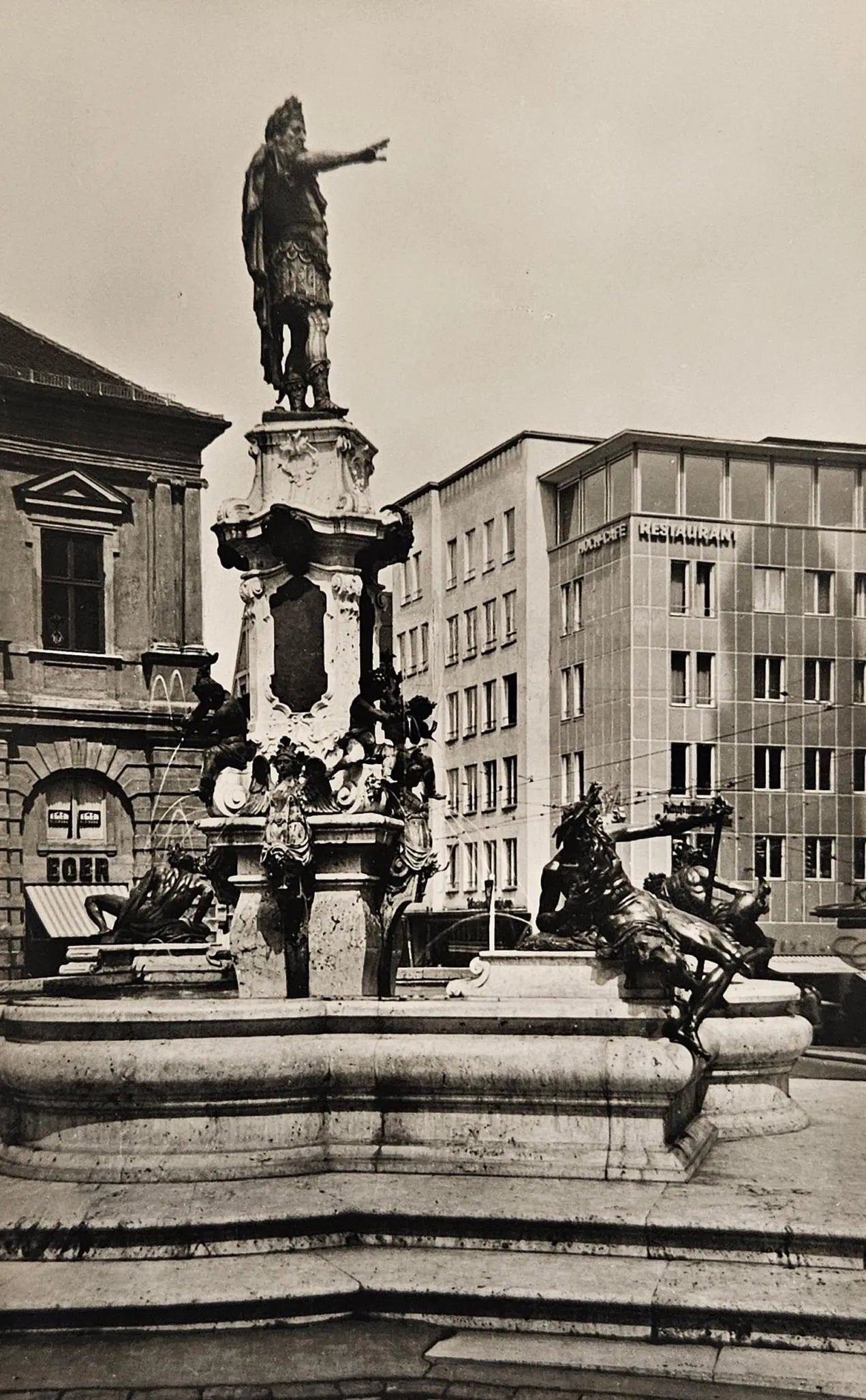RPPC- Fountain Of Augustus, Augsburg Germany Vorkriegs-Rathausplatz  - Vintage International Postcard