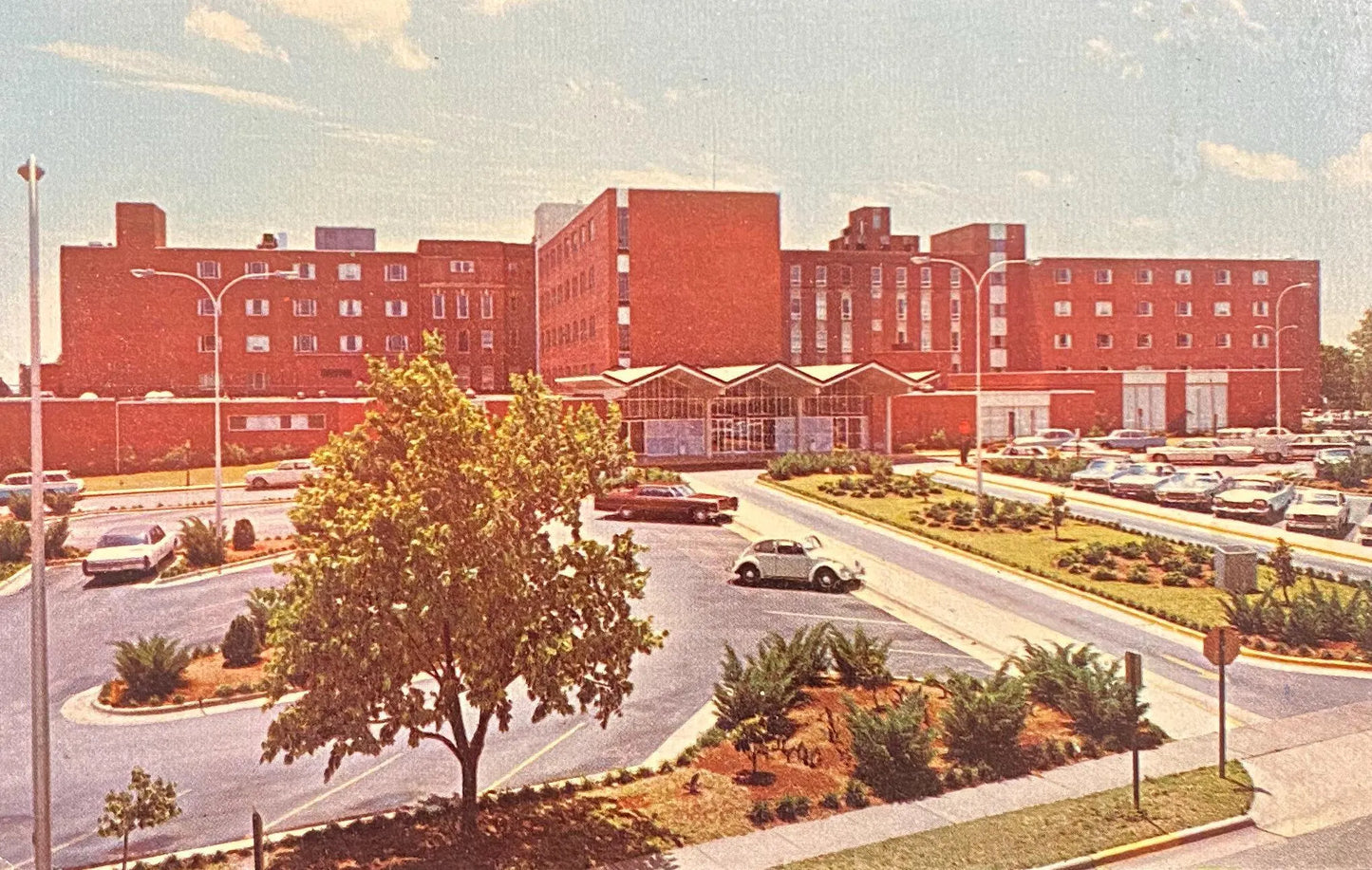 The Medical Center, Columbus, Georgia - Vintage Postcard