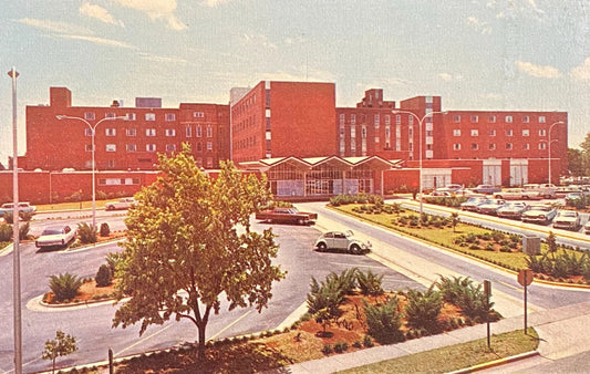 The Medical Center, Columbus, Georgia - Vintage Postcard