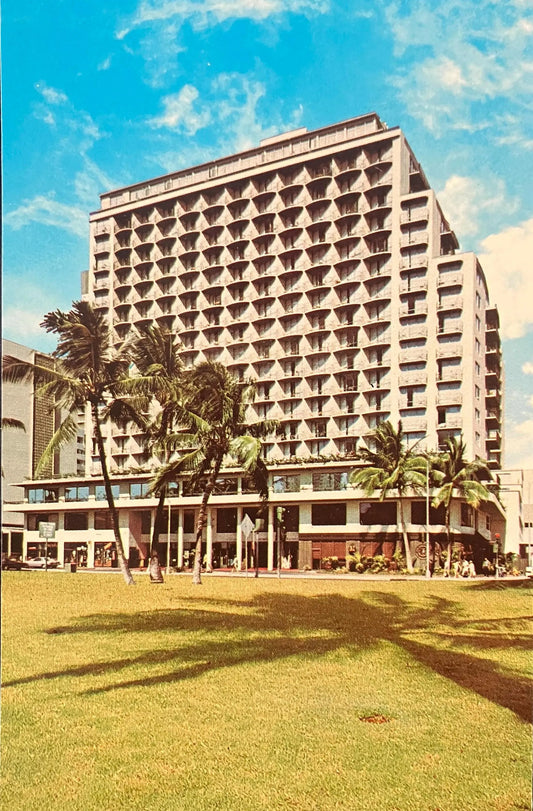 The Outrigger East Hotel - Waikiki, Honolulu, Hawaii - Vintage Hotel Postcard